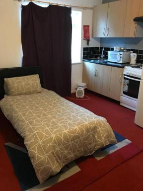 Hatfield SAVE-MONEY Rooms - 10over10 for PRICE! - Housity