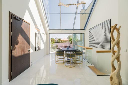 3 Bedroom Luxury Penthouse in Mitte - Housity