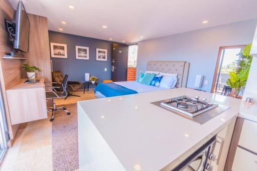 Beautiful Apartment UltraFast Internet /El Poblado - Housity