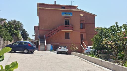 Guest House Tra Rocce E Mare - Housity
