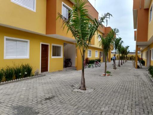 Casa na praia - Balneário Gaivotas - Housity