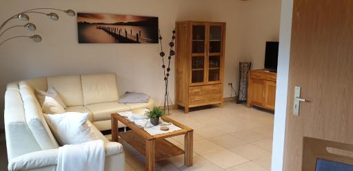 Froschkönig mit Teichblick - Housity