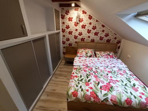 Feel like in Heaven - Housity