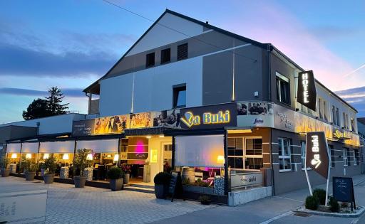 Restaurant & Hotel Dabuki - Housity