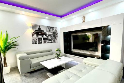 Magnifique villa de 110m2 - grand parking- 20min de Paris - Housity