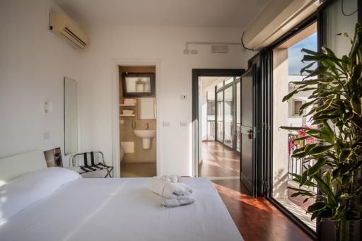 Cantina Moros Bed & Breakfast & Bottle - Housity