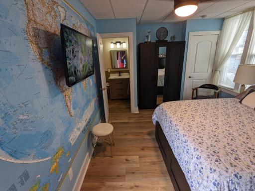 The Estate Studio in Downtown Milford - Housity
