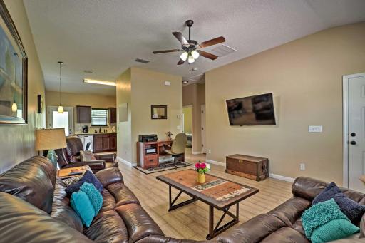 Pet-Friendly Palatka  with Gas Grill! - Housity