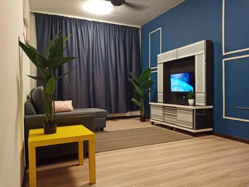 Casa Humaira Pantai Batu Buruk - Housity