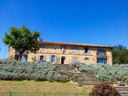 Magnifique villa entière avec piscine - Housity