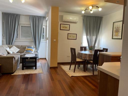 Apartment Kaj - Housity