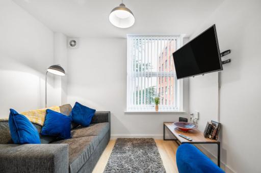 A Lovely 2 Bedroom Apartment in the Heart of Preston - Housity