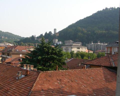 Como città: ottimo appartamento servitissimo - Housity
