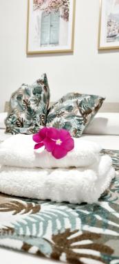 Christian Guest House - Housity