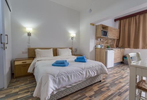 Antonis G. Hotel Apartments - Housity