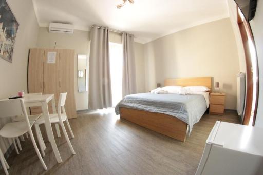 La Torre - Housity