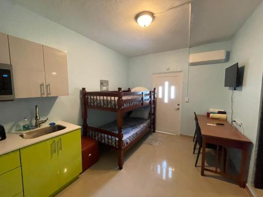 Laguna Unit 1, Private Studio Near Beach-Full Bath, K'ette, Sleeps 2 - Housity