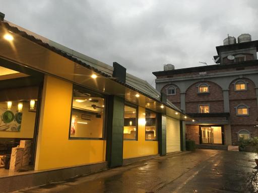 Golden Sunshine - Housity