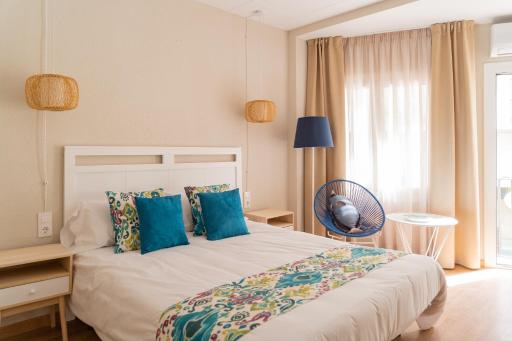 Hotel Aubí - Housity