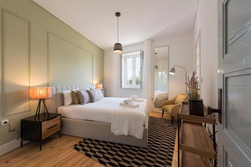 Doura Central w/ AC & Balcony by LovelyStay - Hizvo