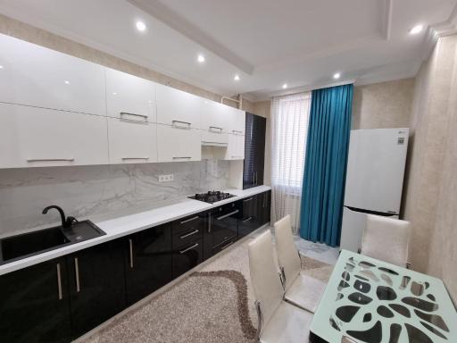 New Tourist and Business Apartments Ultra Center - Housity