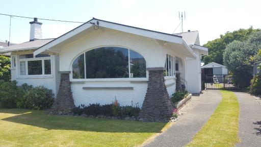 The Bungalow - Hizvo