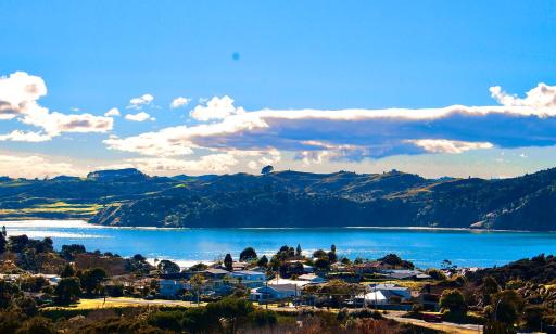 The Beach House on the Hill - Housity