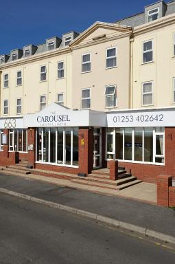 Carousel Hotel - Housity