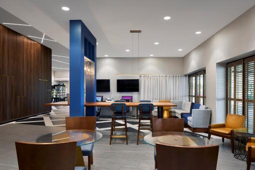 Crowne Plaza Providence-Warwick (Airport), an IHG Hotel - Housity