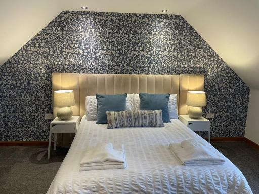 The Square Kintore - Housity