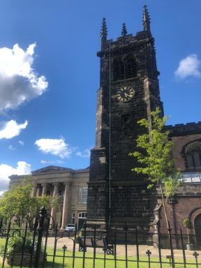 Market Square Grade II Listed Apartment - Housity