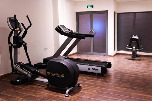 Beach Rose Tower - Housity