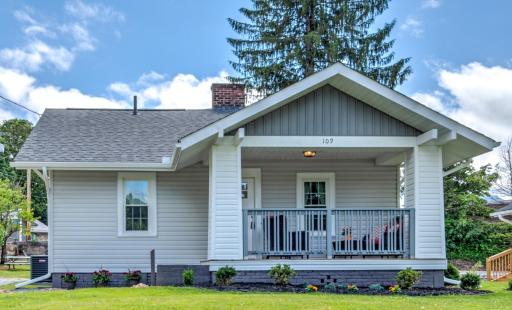 109 West Marshall Street, Waynesville, NC - Housity