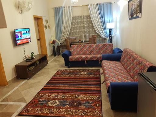 Entire Apartment 2bed Condo at Burban Oakwood - Housity
