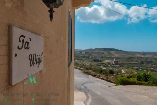 Ta Wigi Farmhouse - Housity