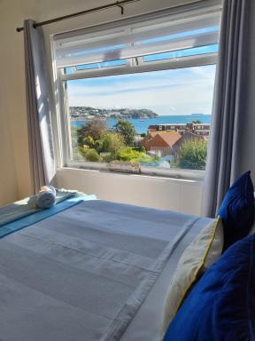 Bed& Boujee with sea views - Housity