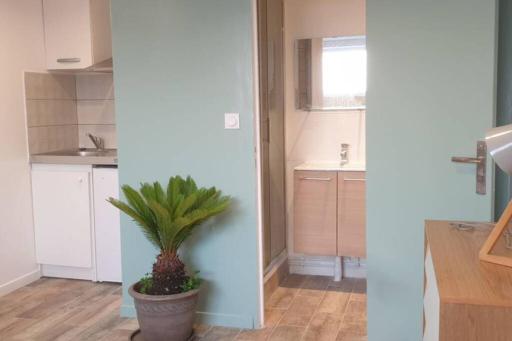 Meudon: Adorable studio tout équipé, neuf et calme - Housity