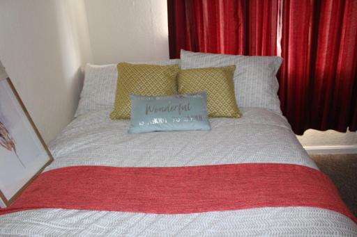 Lovely 2 bedroom end terrace house in Belfast - Housity