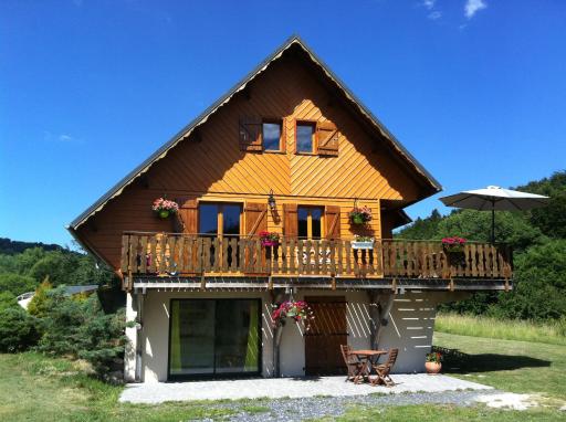 Chalet entre lac et volcan - Housity