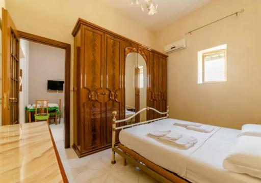 UNIVERSITY APARTMENT - SAN GIOVANNI A TEDUCCIO - Housity