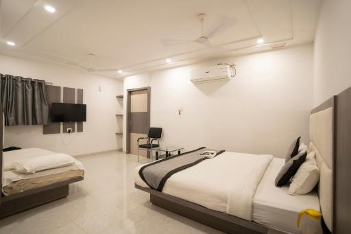 Hotel Anmol Era - Housity