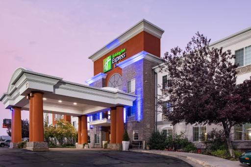 Holiday Inn Express & Suites Evanston by IHG - Housity