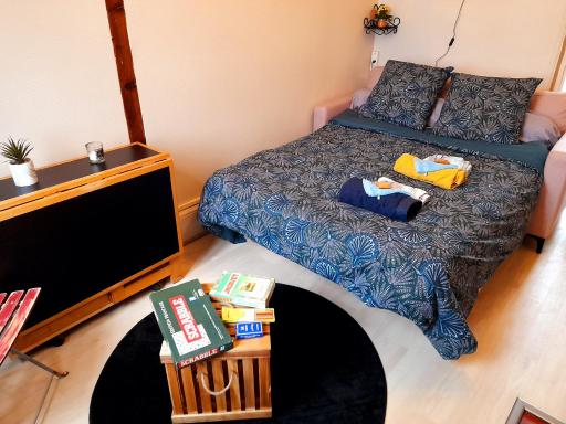 Chaleureux studio en rez de chaussée - Housity