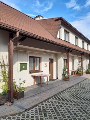 Ardó Vendégház - Housity