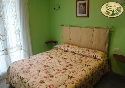 Bed and Breakfast Verde Azzurro - Housity