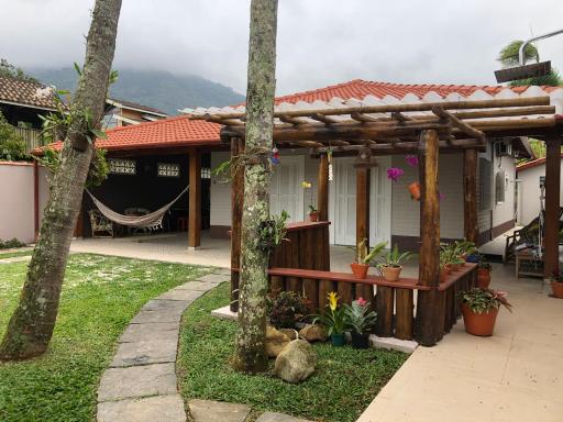 LUNA’s HOUSE - Linda casa com 3/4 na Lagoinha. - Housity