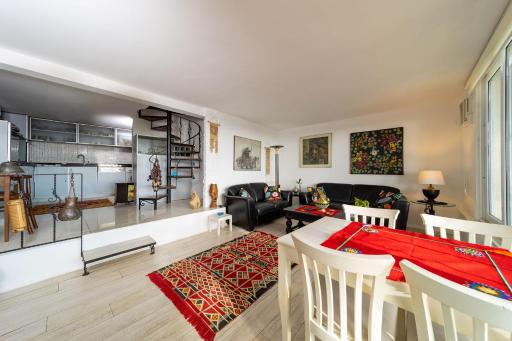 House with Tree Inside near Sea in Maltepe - Housity