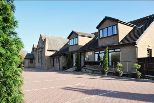 The Old Schoolhouse Hotel - Housity