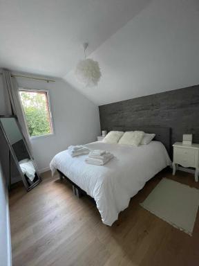 Le Chateau de Toile - Gite du châtaignier - Housity