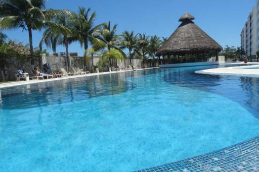 Yikal Suites by Andiani Travel - Housity